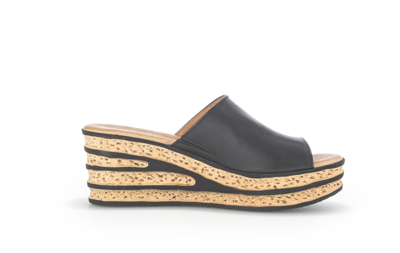 GABOR Pantoletten schwarz Gabor Fashion Pantolette 24.650.27 Schwa