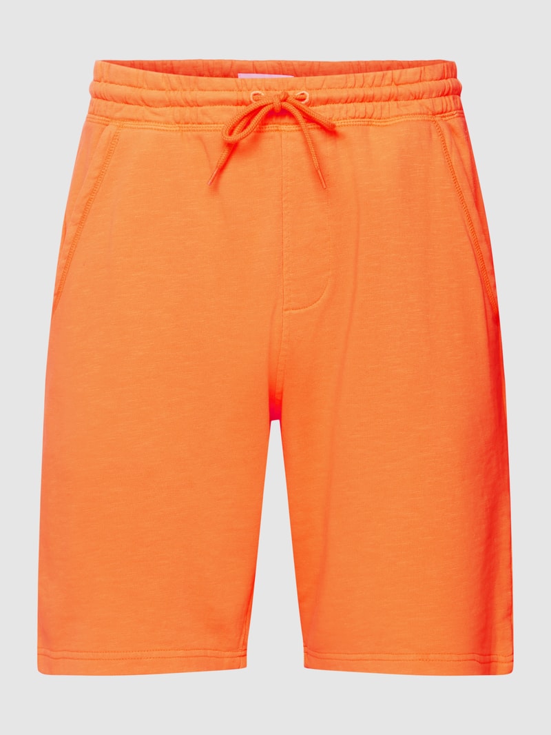 Shorts mit seitlichen Eingrifftaschen in lachs