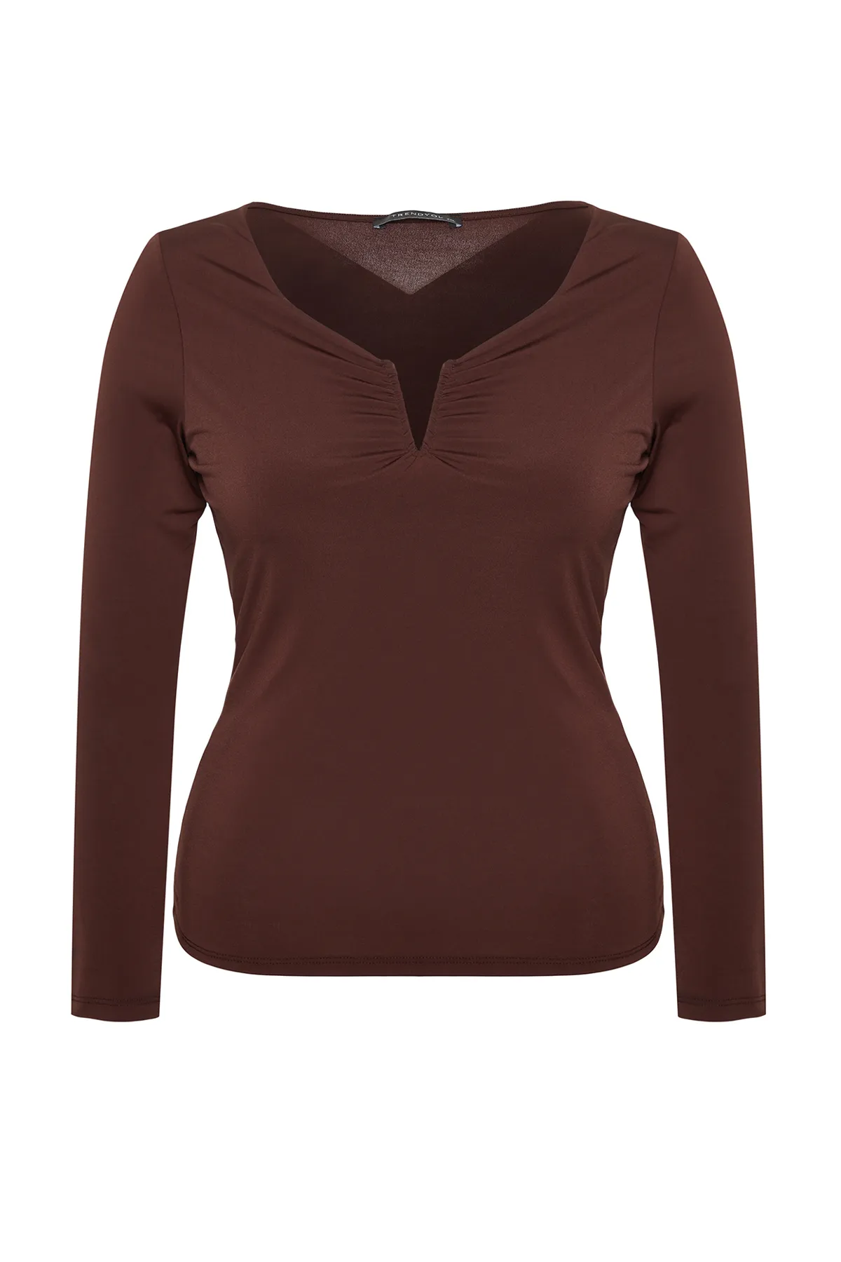 Trendyol Curve  Braune Sandy-Strickbluse mit V-Ausschnitt TBBAW24AF00030
