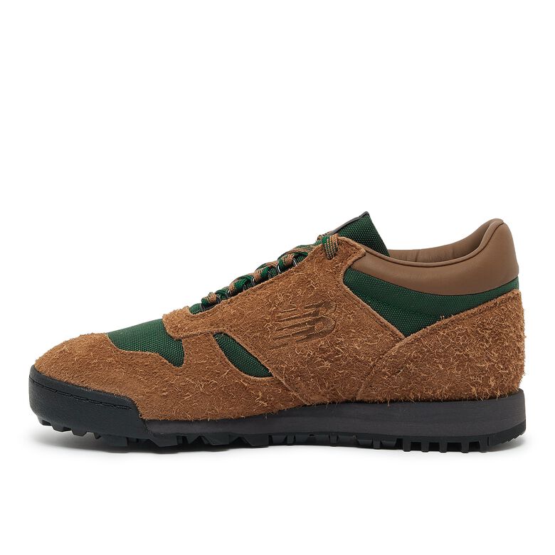 New Balance UALGSBG true brown