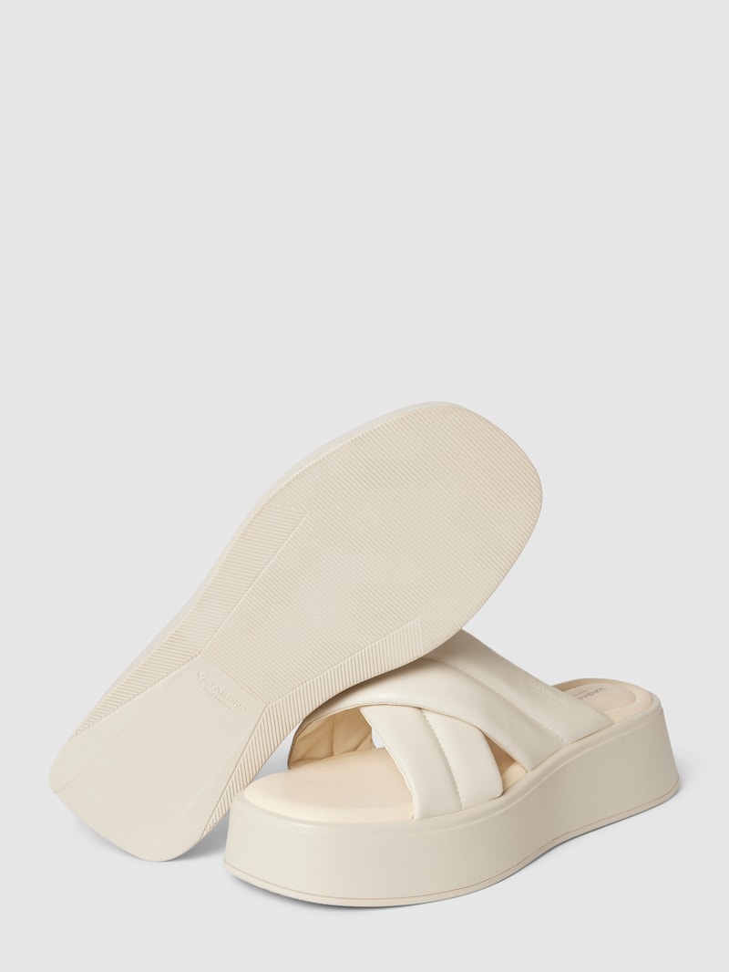 Pantoletten mit Plateausohle Modell 'COURTNEY' in offwhite