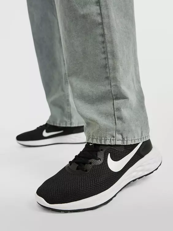 Nike Laufschuh REVOLUTION 6