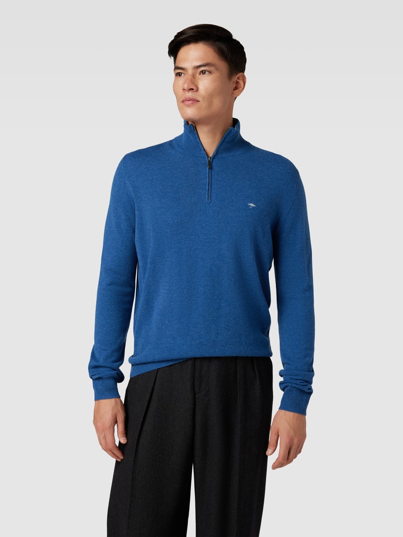 Strickpullover mit Stehkragen in blau meliert