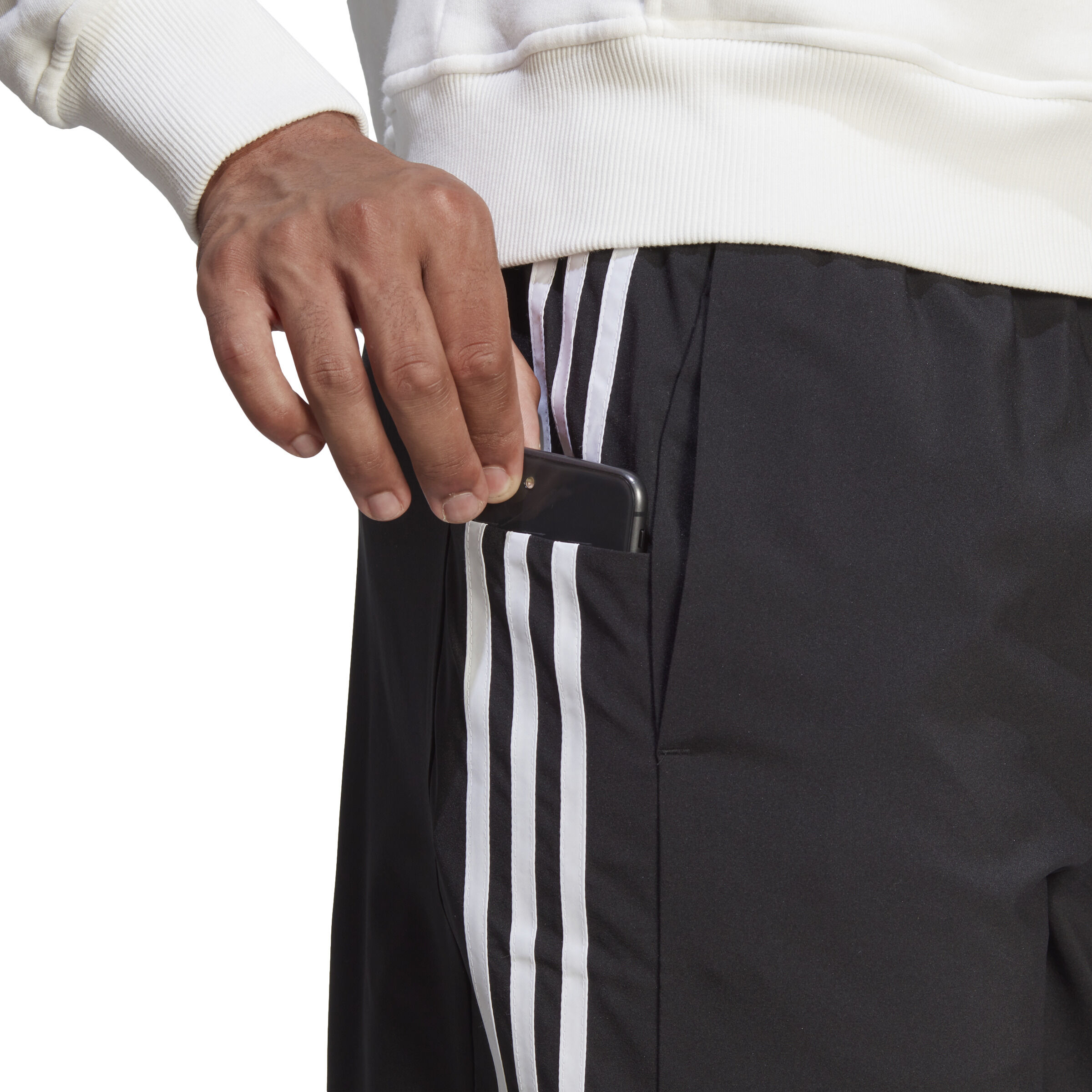 Essentials AEROREADY Chelsea 3-Stripes Shorts Herren - Schwarz, Weiß