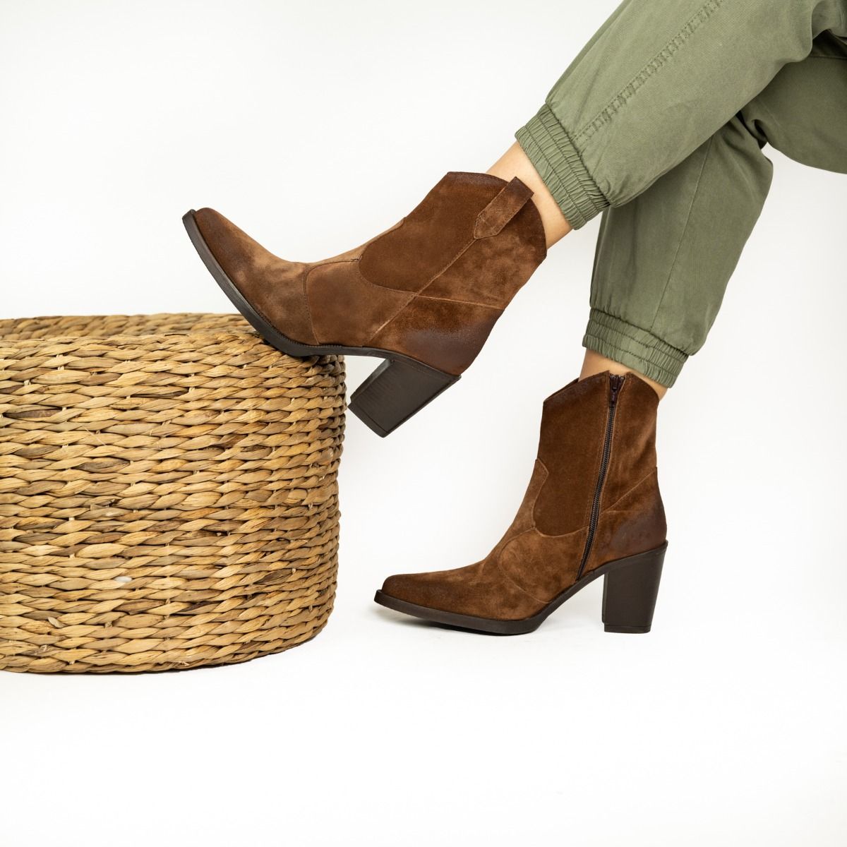 Emanuele Crasto   5023 - Camel