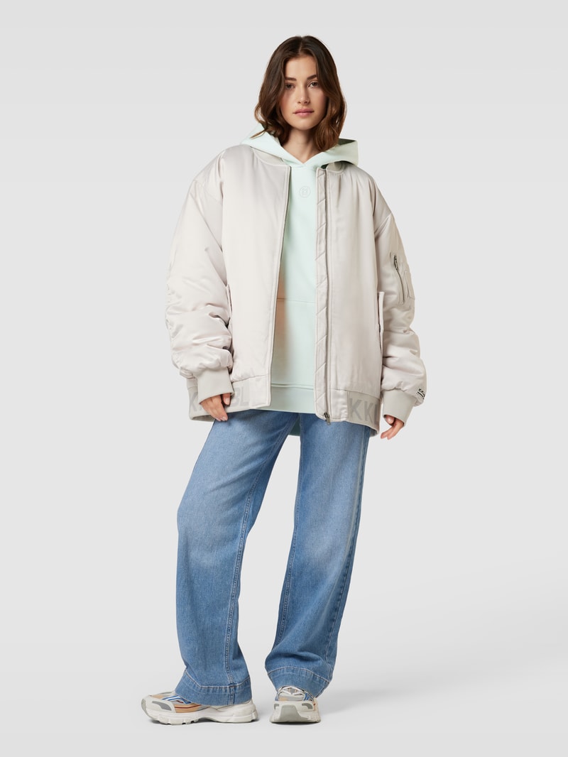 Hoodie mit Label-Stitching in mint
