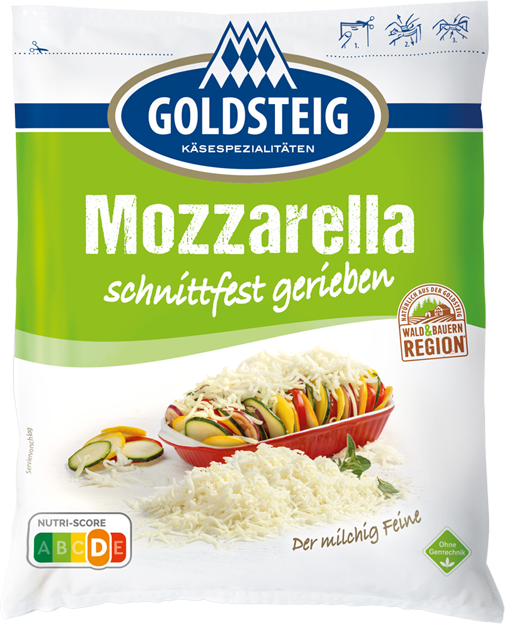 GOLDSTEIG Mozzarella gerieben