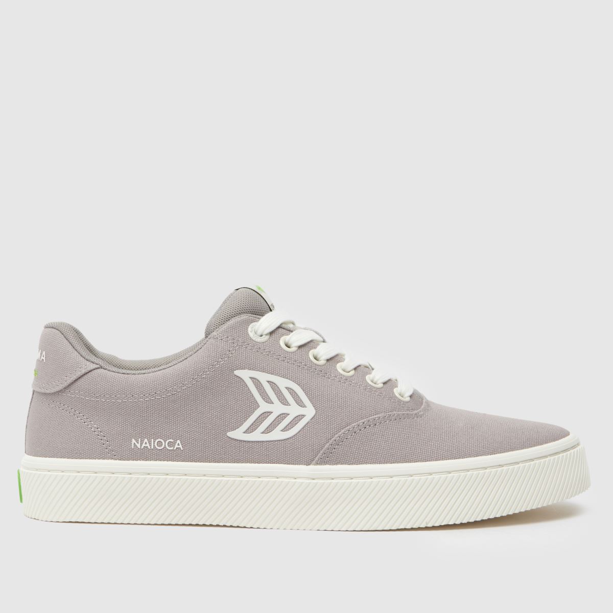 CARIUMA – Naioca-sneakers i grått