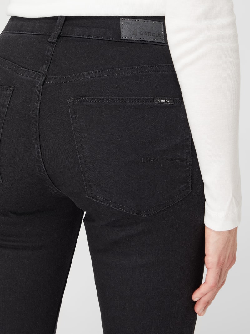 Curved Slim Fit High Waist Jeans mit Stretch-Anteil Modell 'Caro' in schwarz