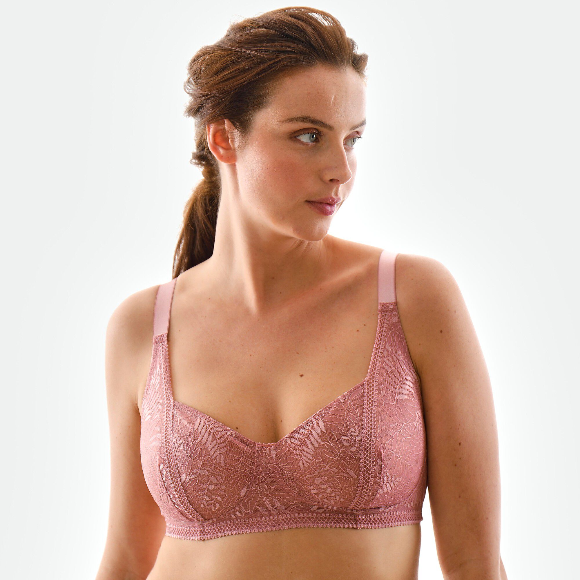 Soutien-gorge minimiseur tout en dentelle Camana