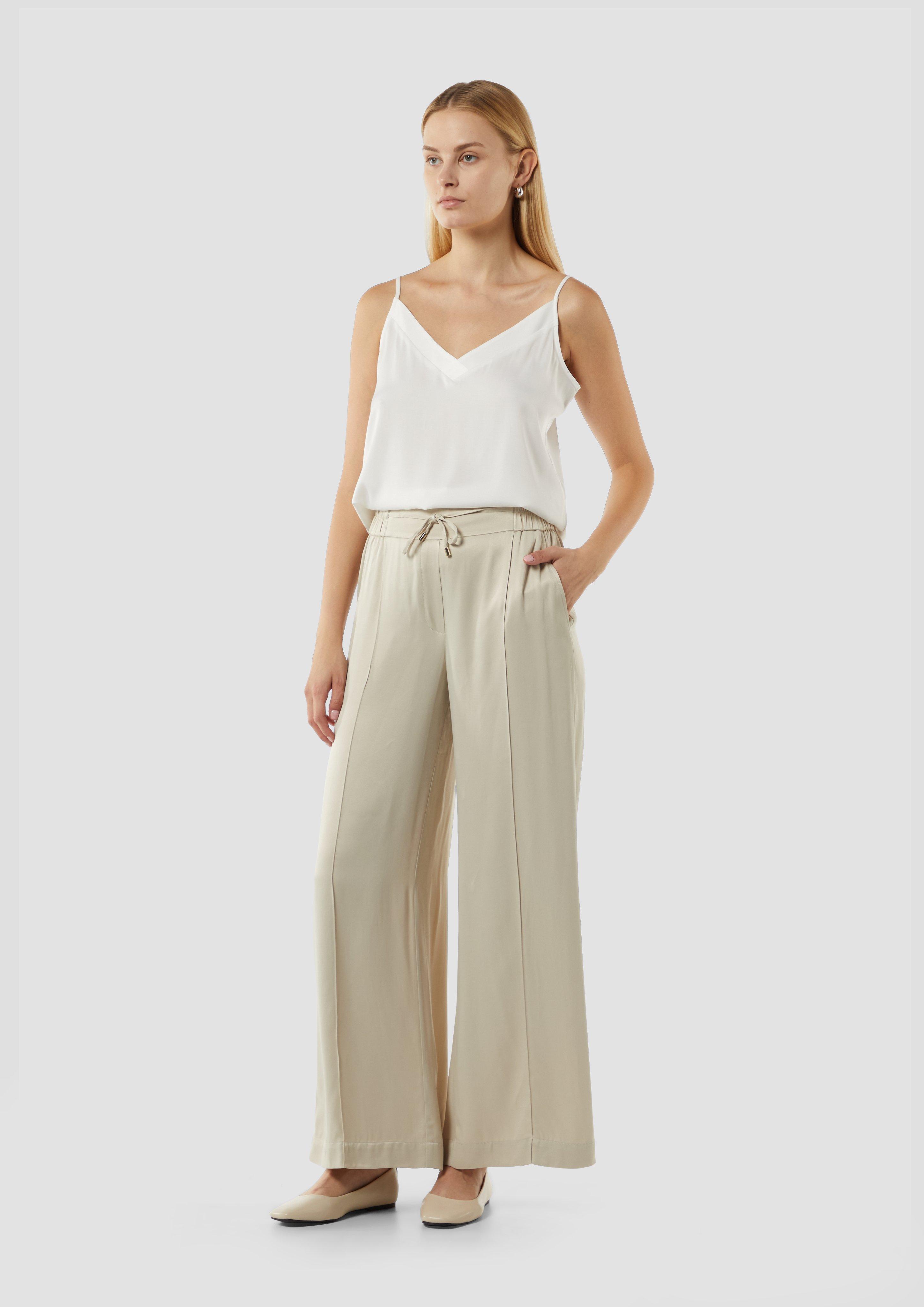 Feminine Schlupfhose aus Satin - helles beige