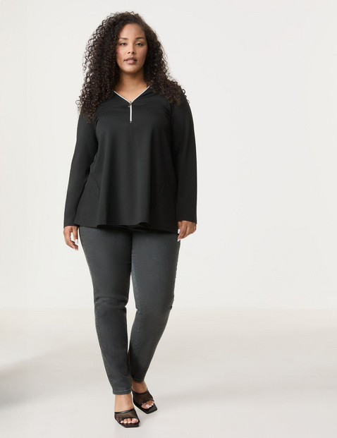Ausgestelltes Langarmshirt mit Zipper