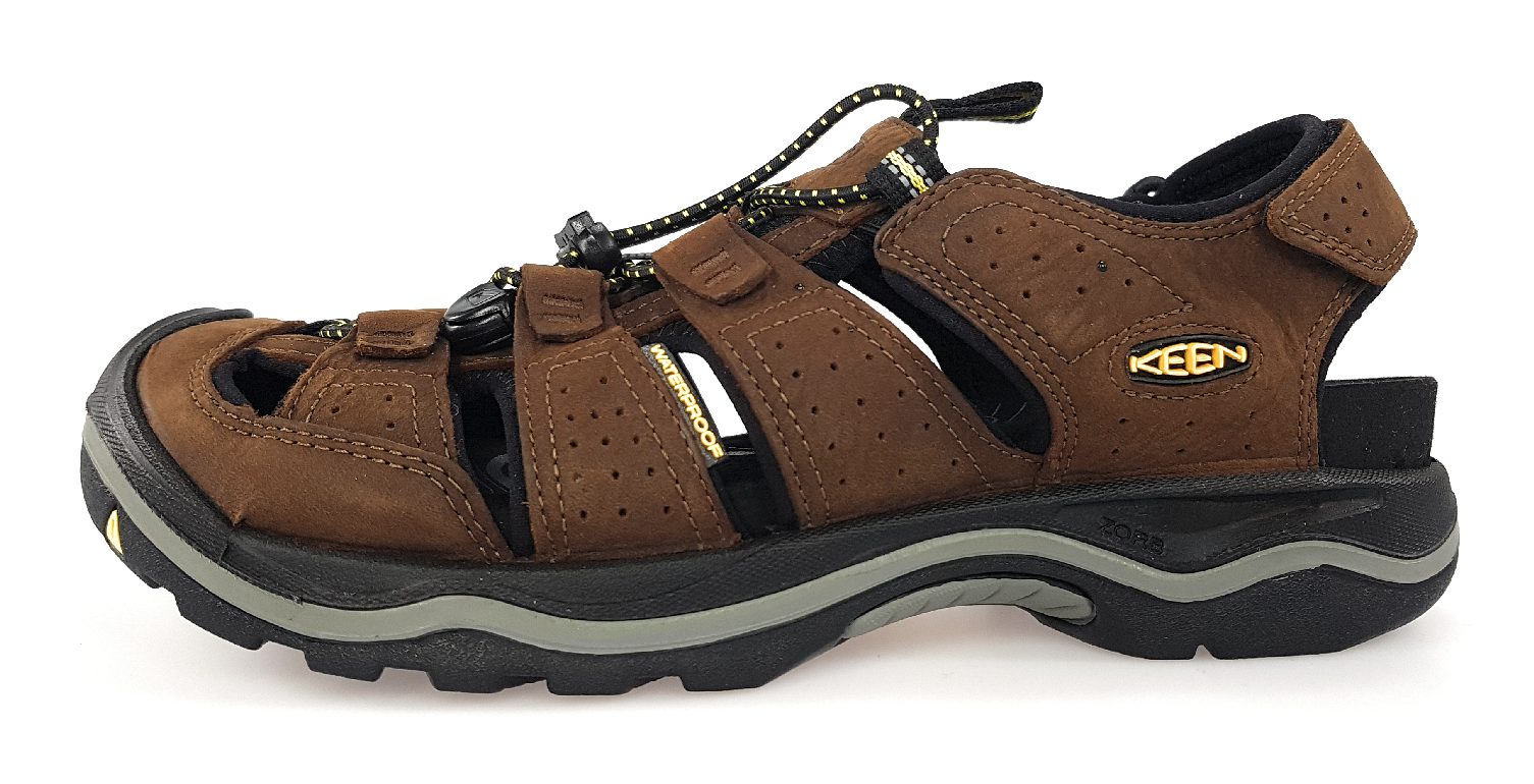 KEEN Rialto 1014675 Braun bison/black