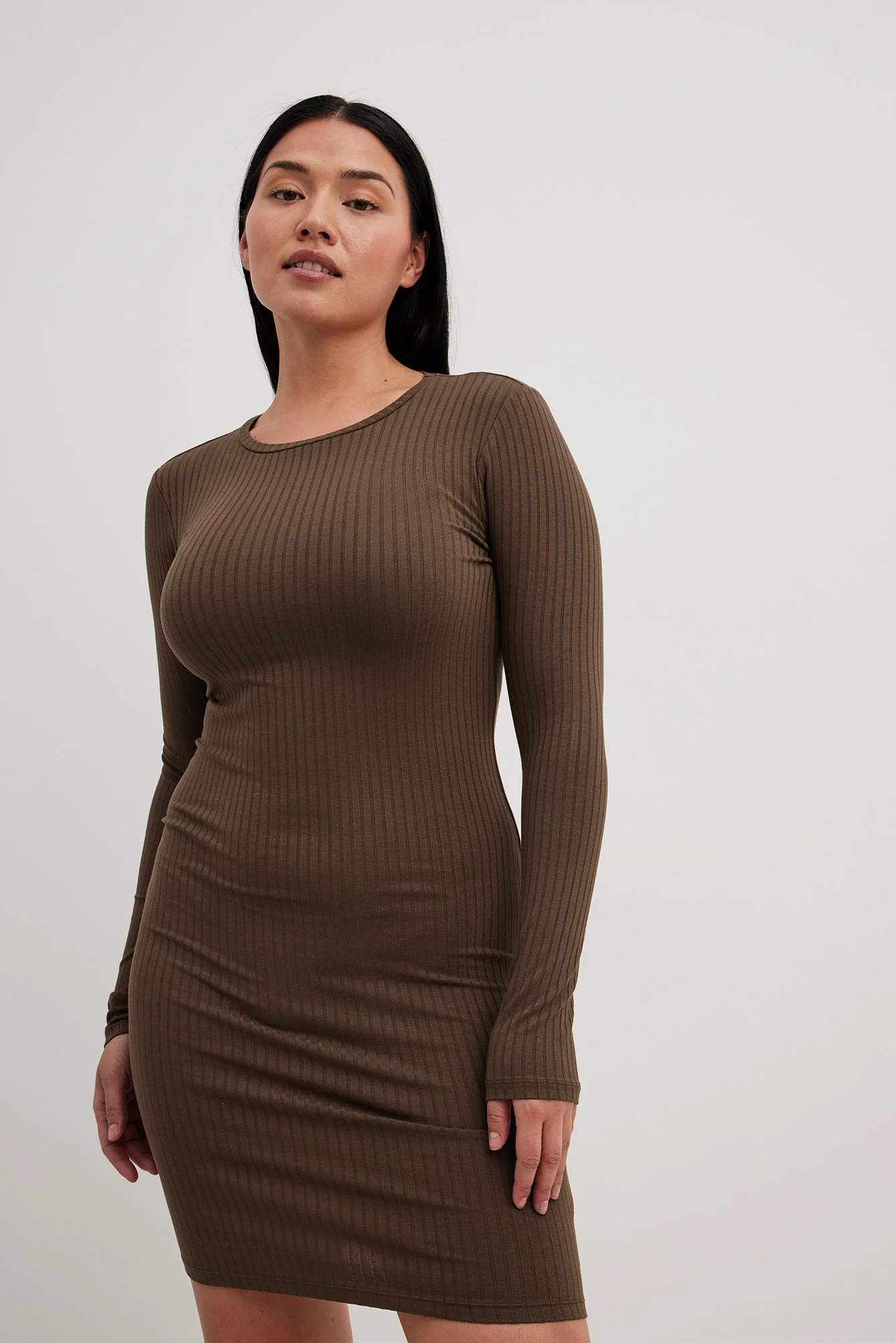 Recyceltes geripptes Minikleid