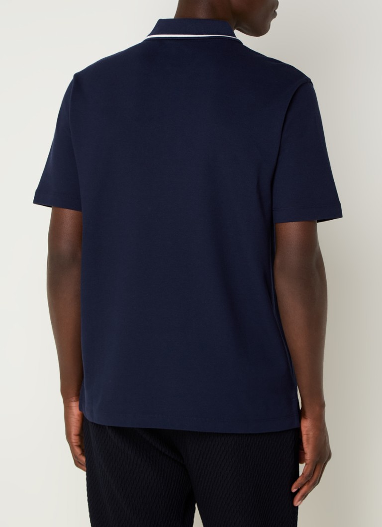 Polo Emporio Armani de corte regular em algodão piqué com bordado.