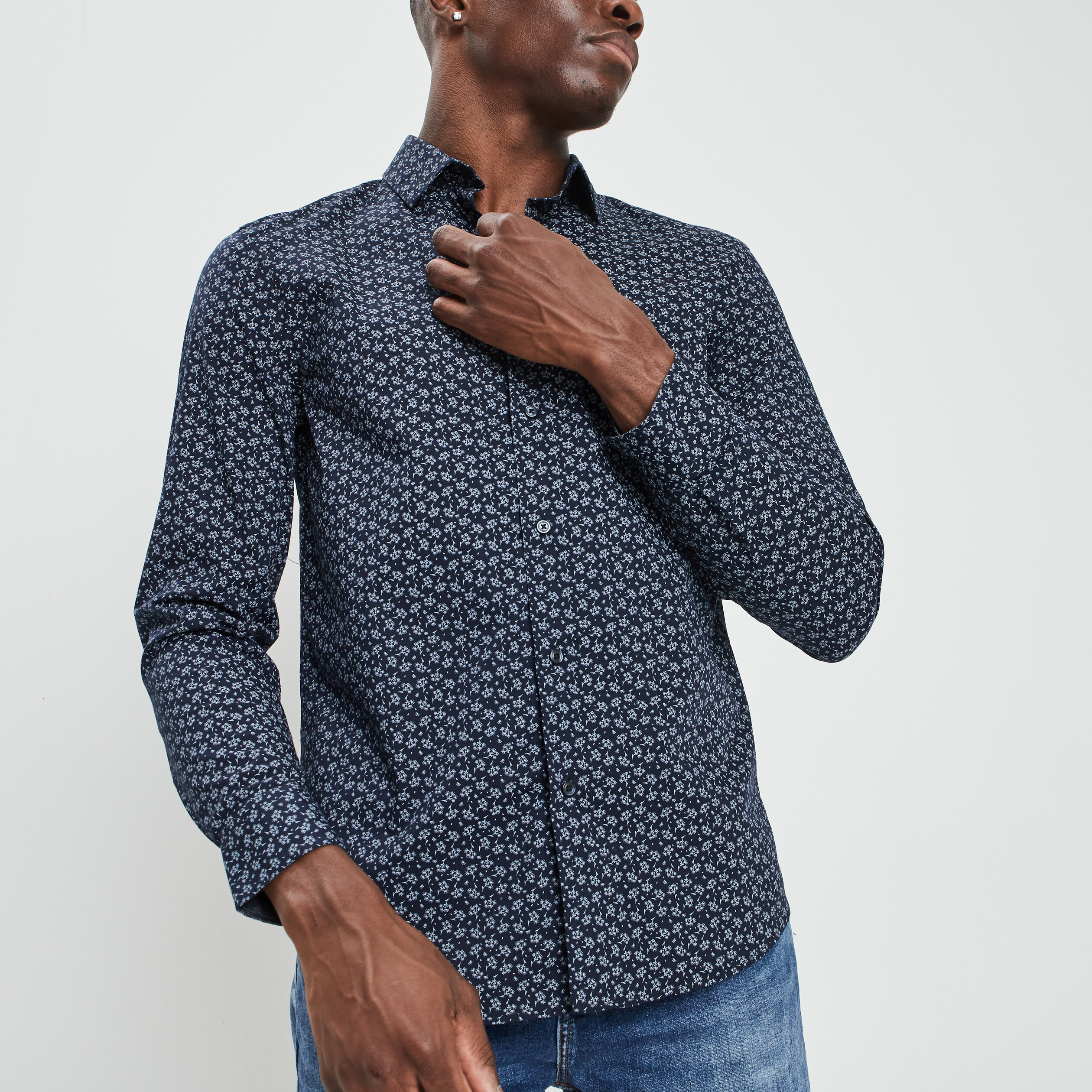 Chemise ajustée col français bleu marine homme | La Halle