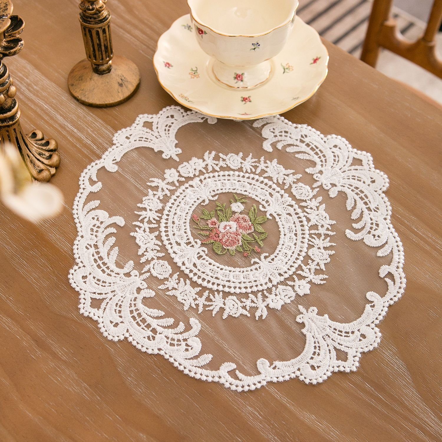 FELIXLEO Tischsitz Tischsets Retro bestickt Spitzen französische runden 29cm 4 Stück, (4-tlg)