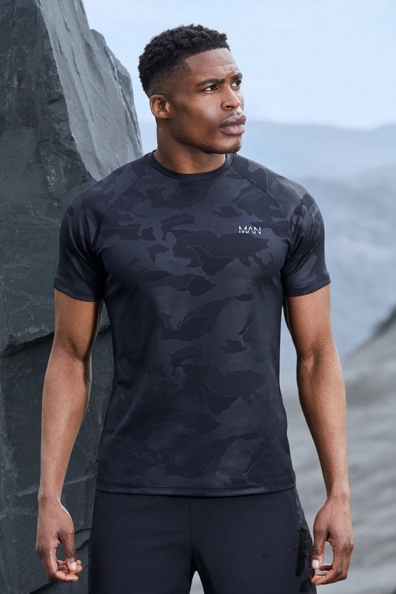 Man Active Camouflage Raglan Performance T-Shirt