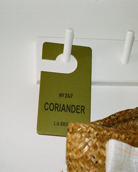 L:A Bruket No. 247 Fragrance Tag Coriander Raumduft