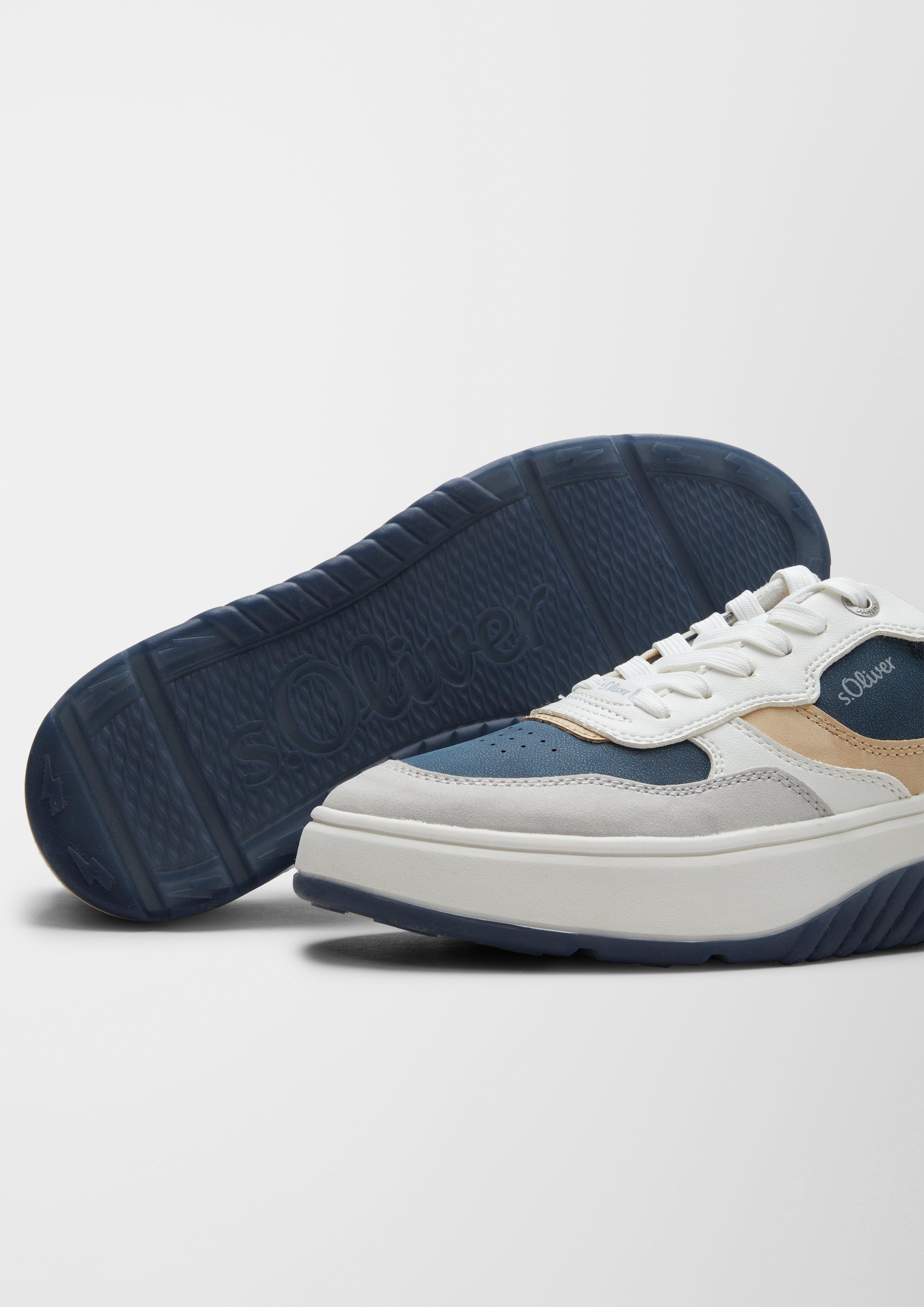 Sneaker aus Lederimitat  6007309-891