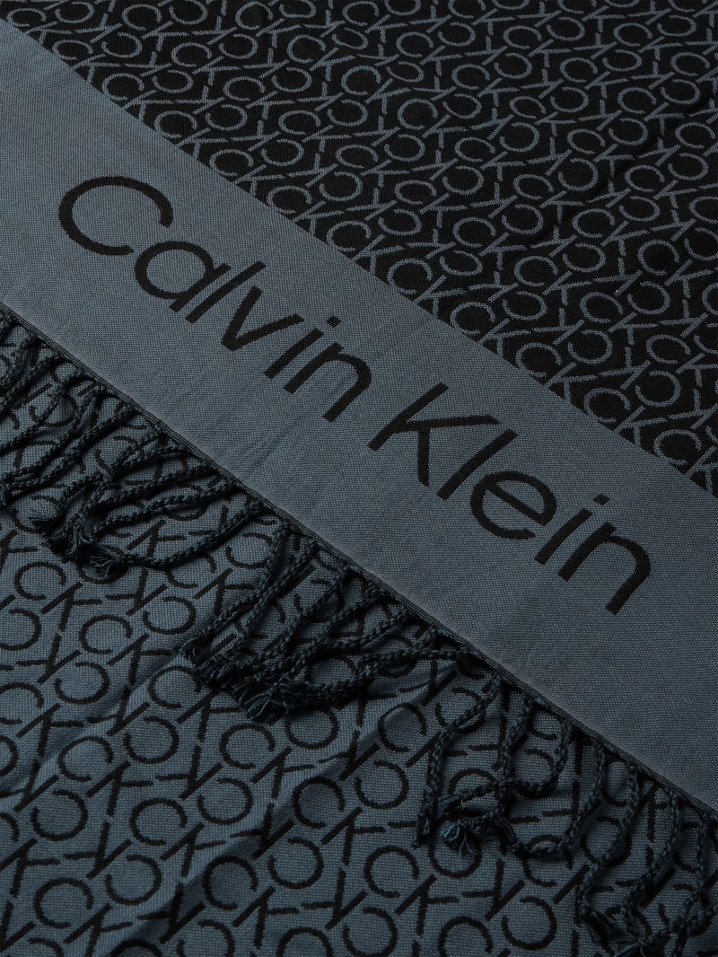 Schal mit Allover-Logo-Muster Modell 'FRINGES' in schwarz