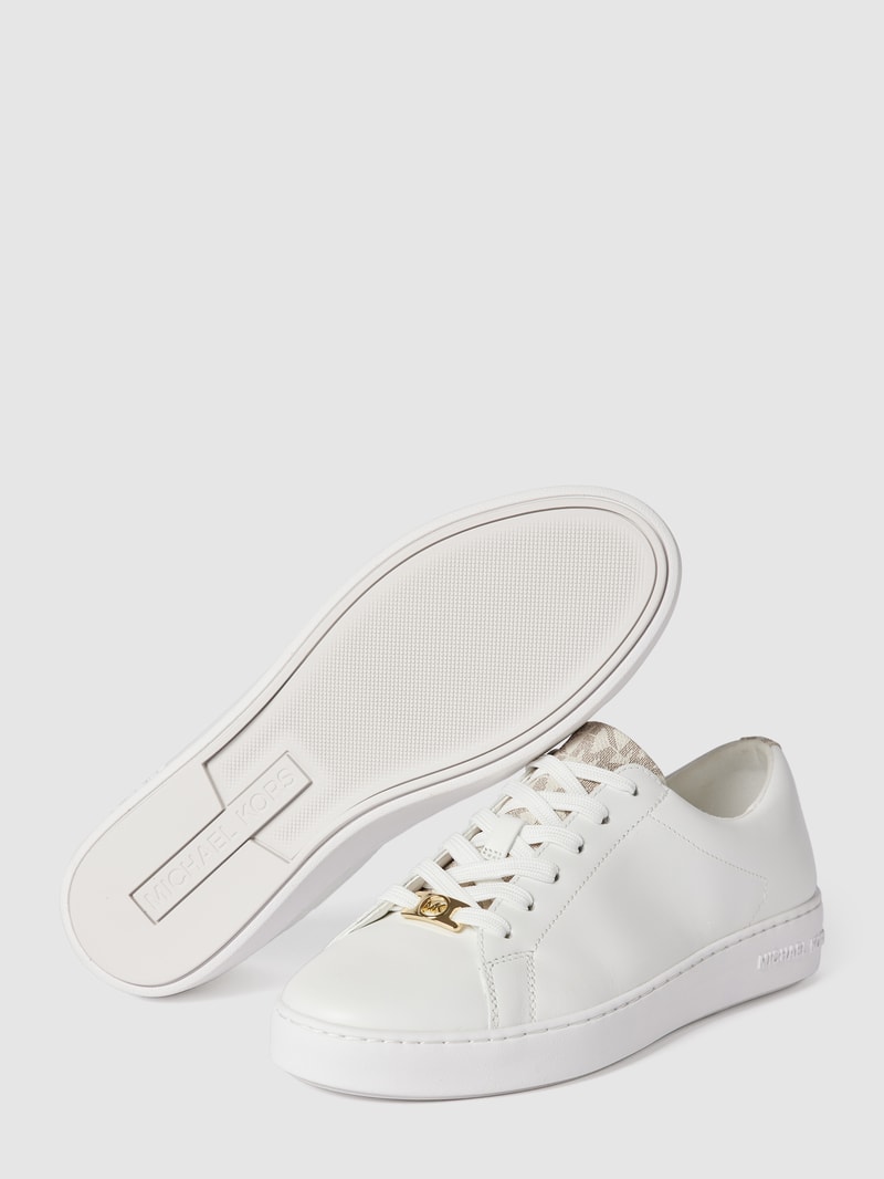 Sneaker aus echtem Leder mit Kontrastbesatz in offwhite