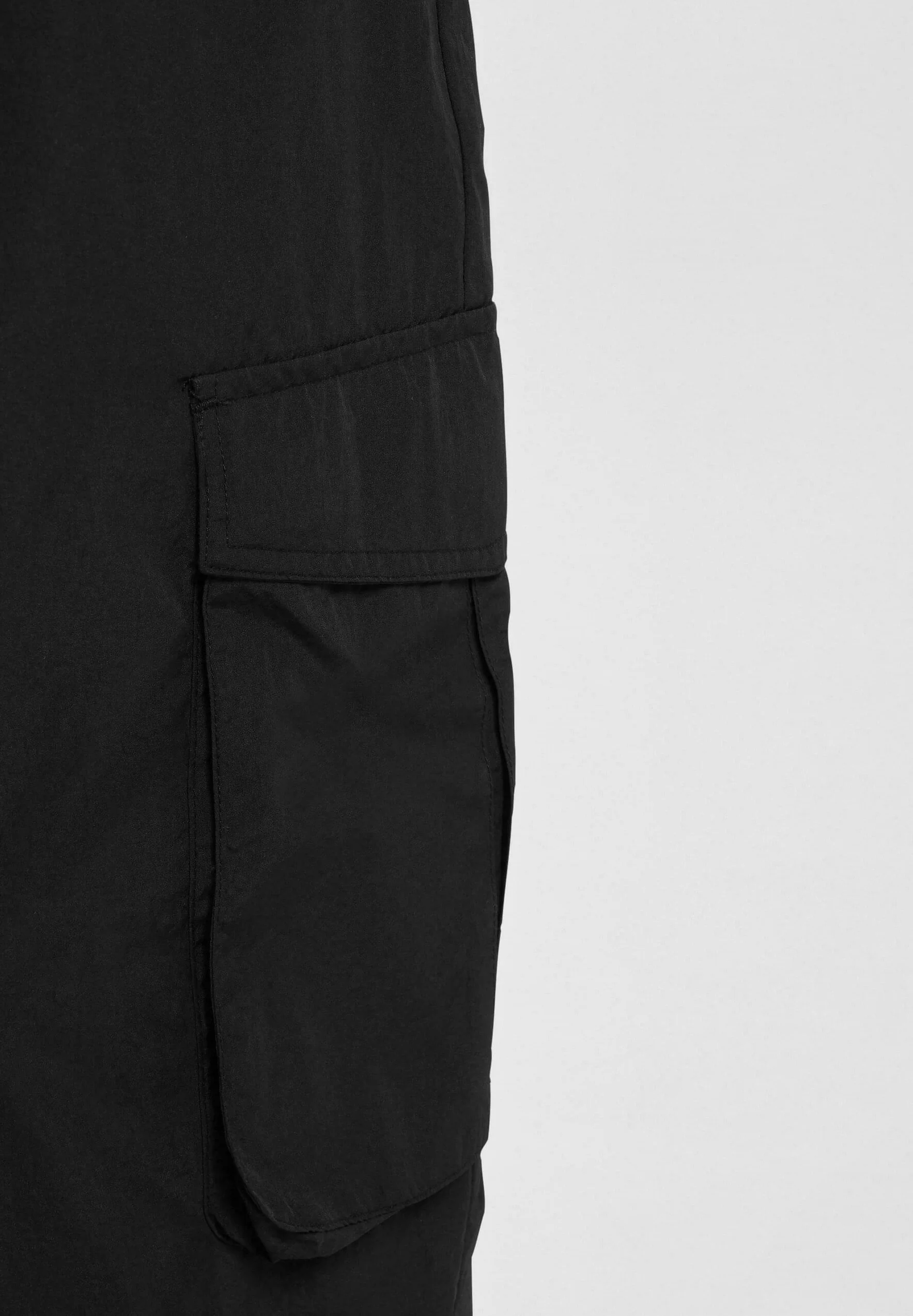 Pantalones cargo ecko unltd.