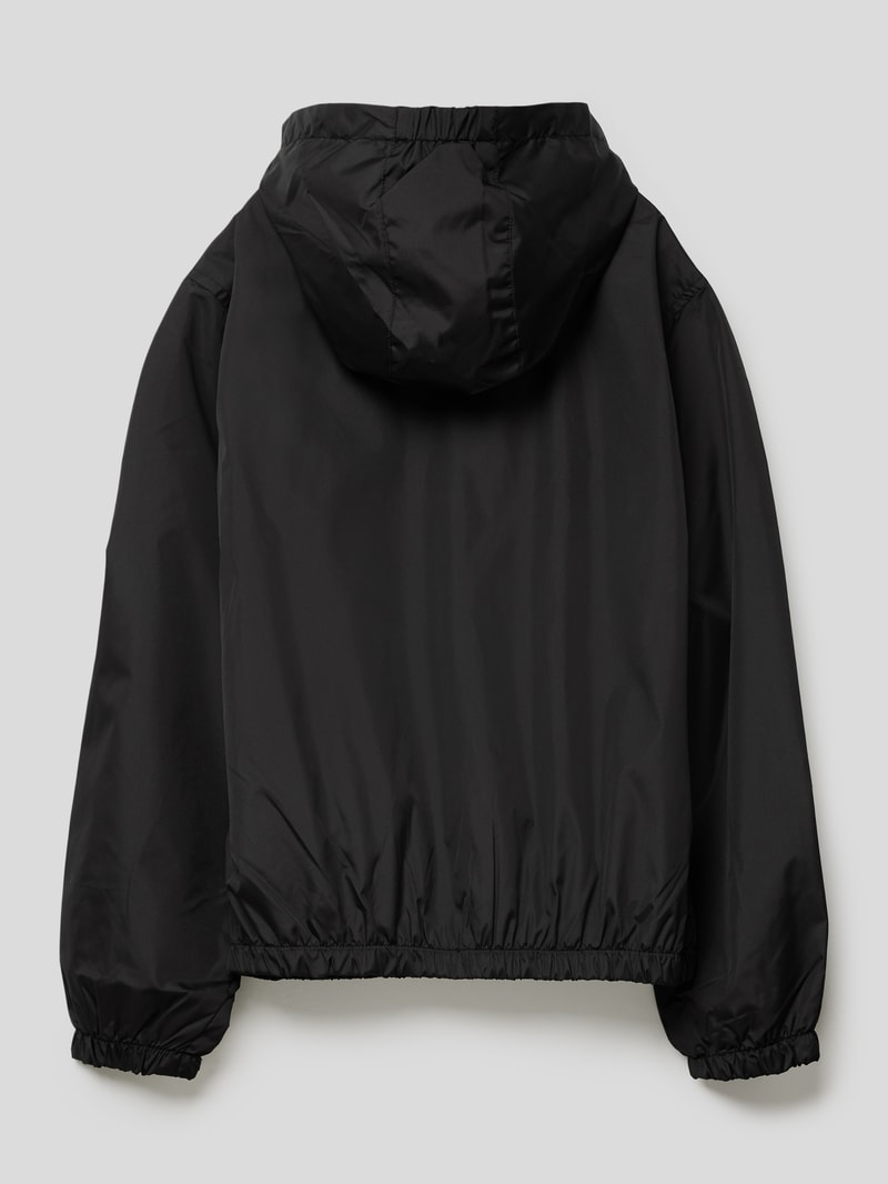 Jacke mit Kapuze in schwarz