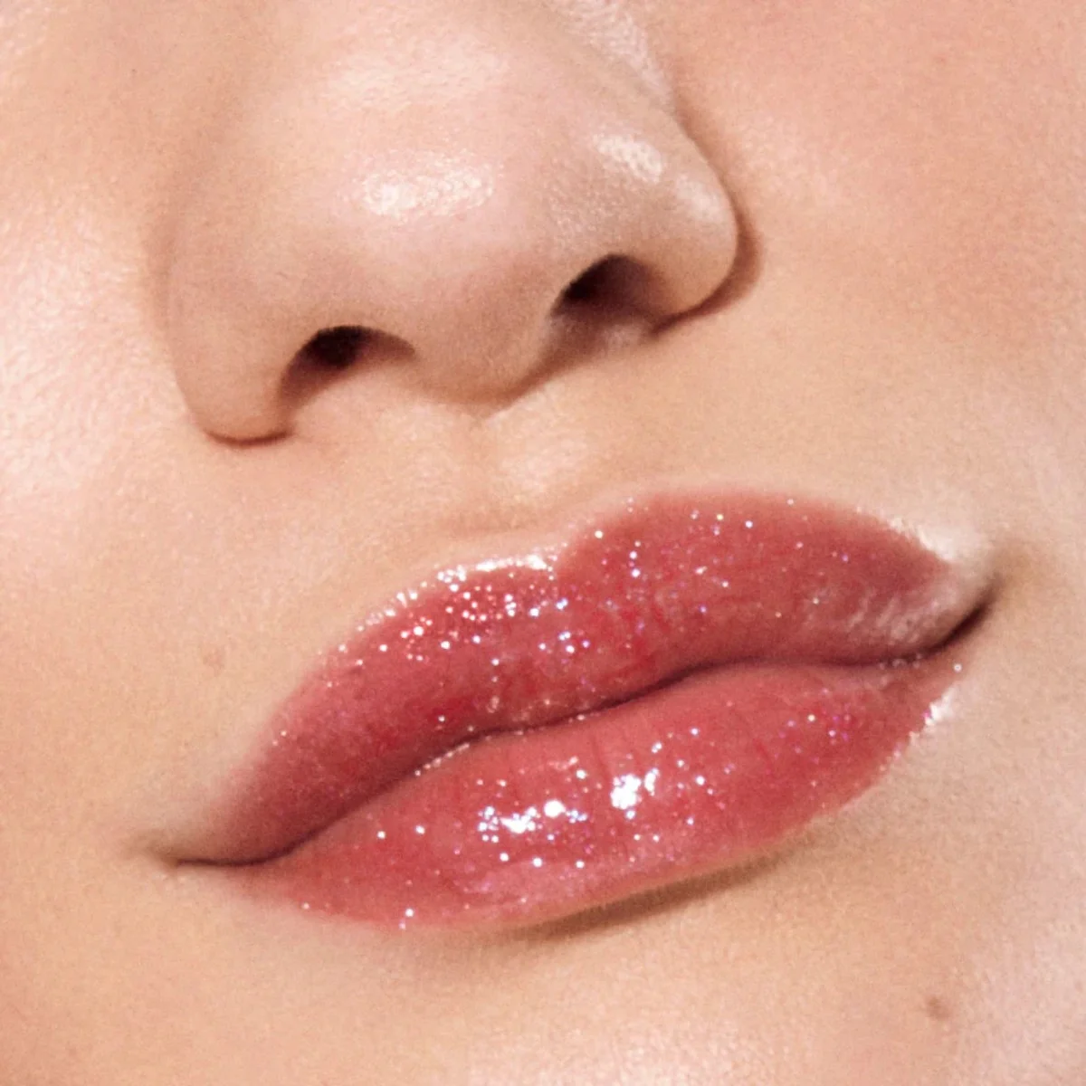 GOSSIP GLOSS Lesk na pery