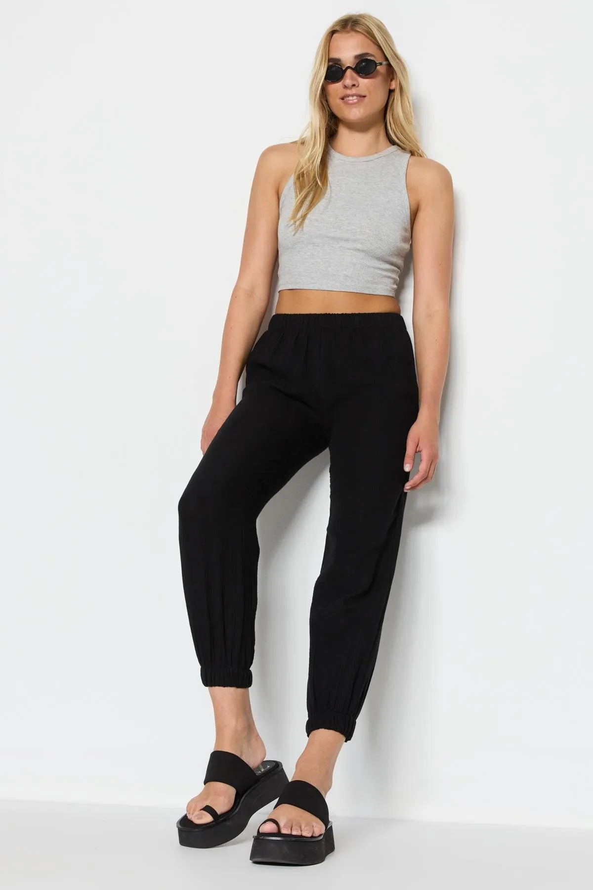 C&City  Damen-Jogginghose aus Bio-Baumwoll-Musselin mit elastischem Bein 743 Schwarz