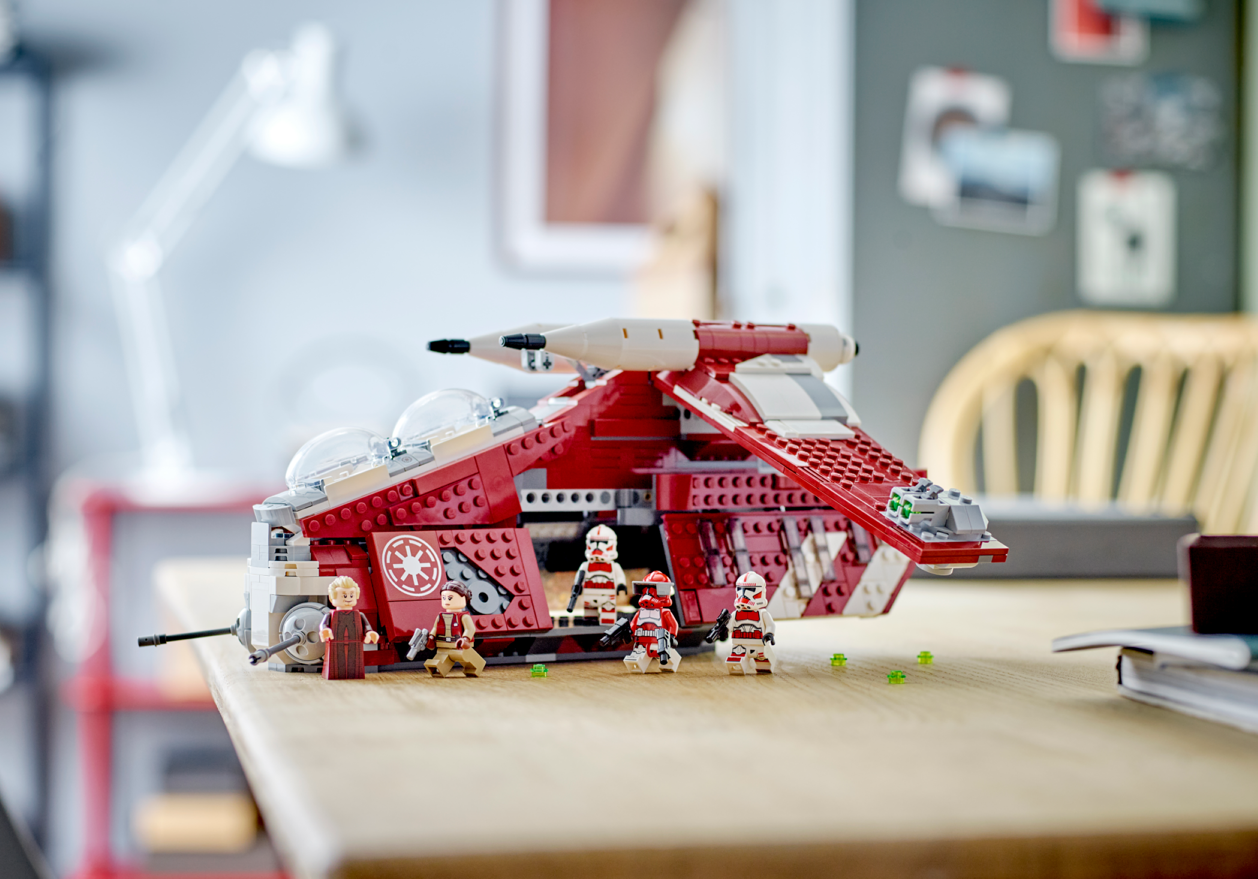 Gunship™ der Coruscant-Wachen 75354