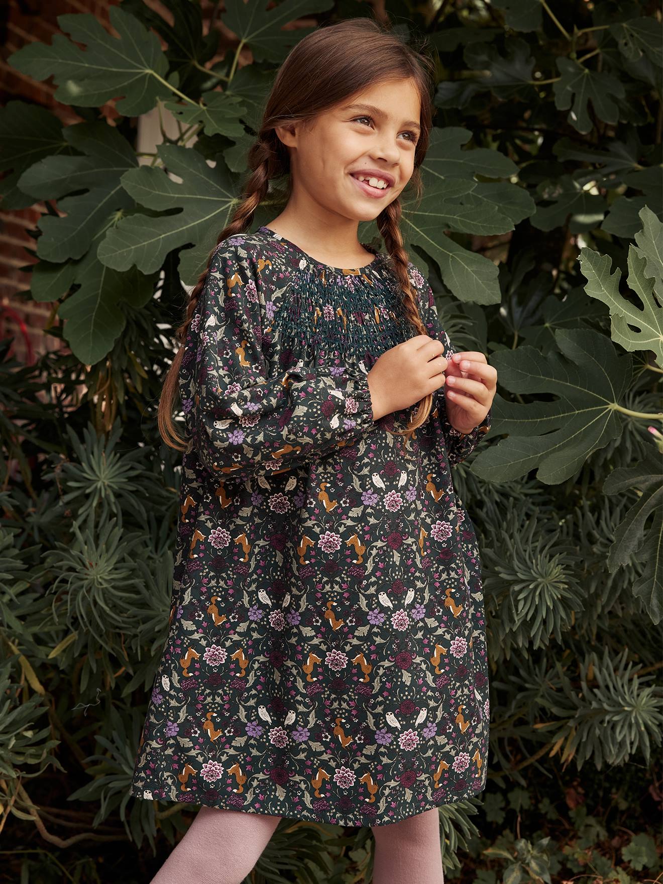 Robe à smocks motifs forêt enchantée fille vert imprimé