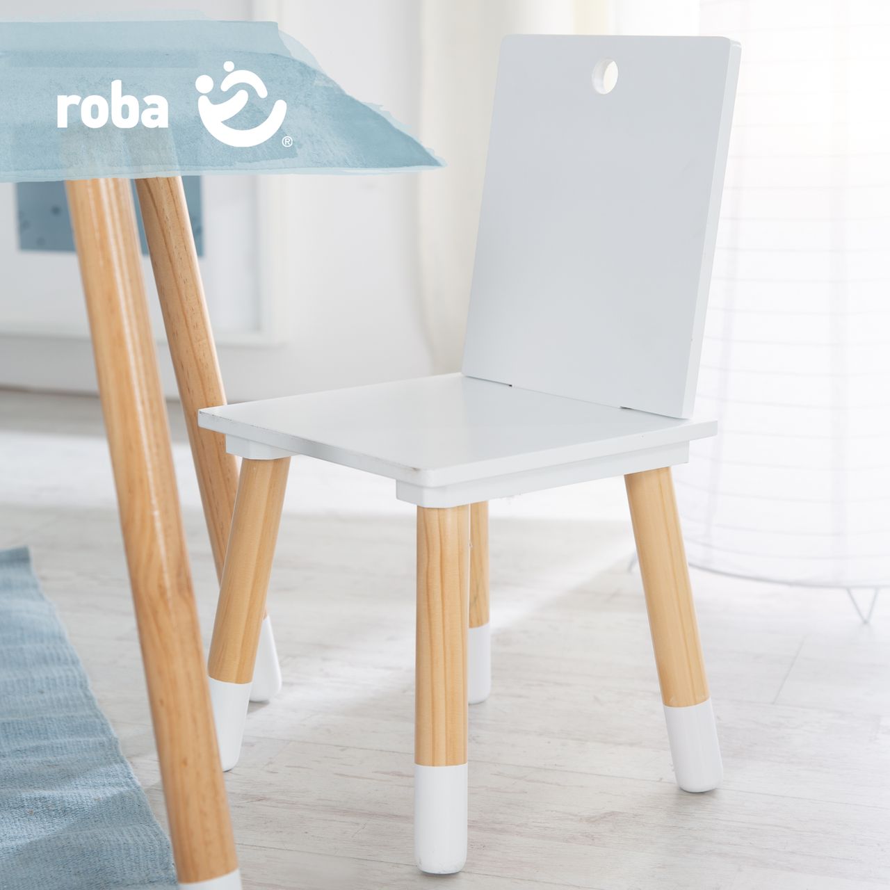 Roba Kinder Sitzgruppe, Kindermöbel Set aus 2 Kinderstühlen & 1 Tisch, Holz, weiß lackiert