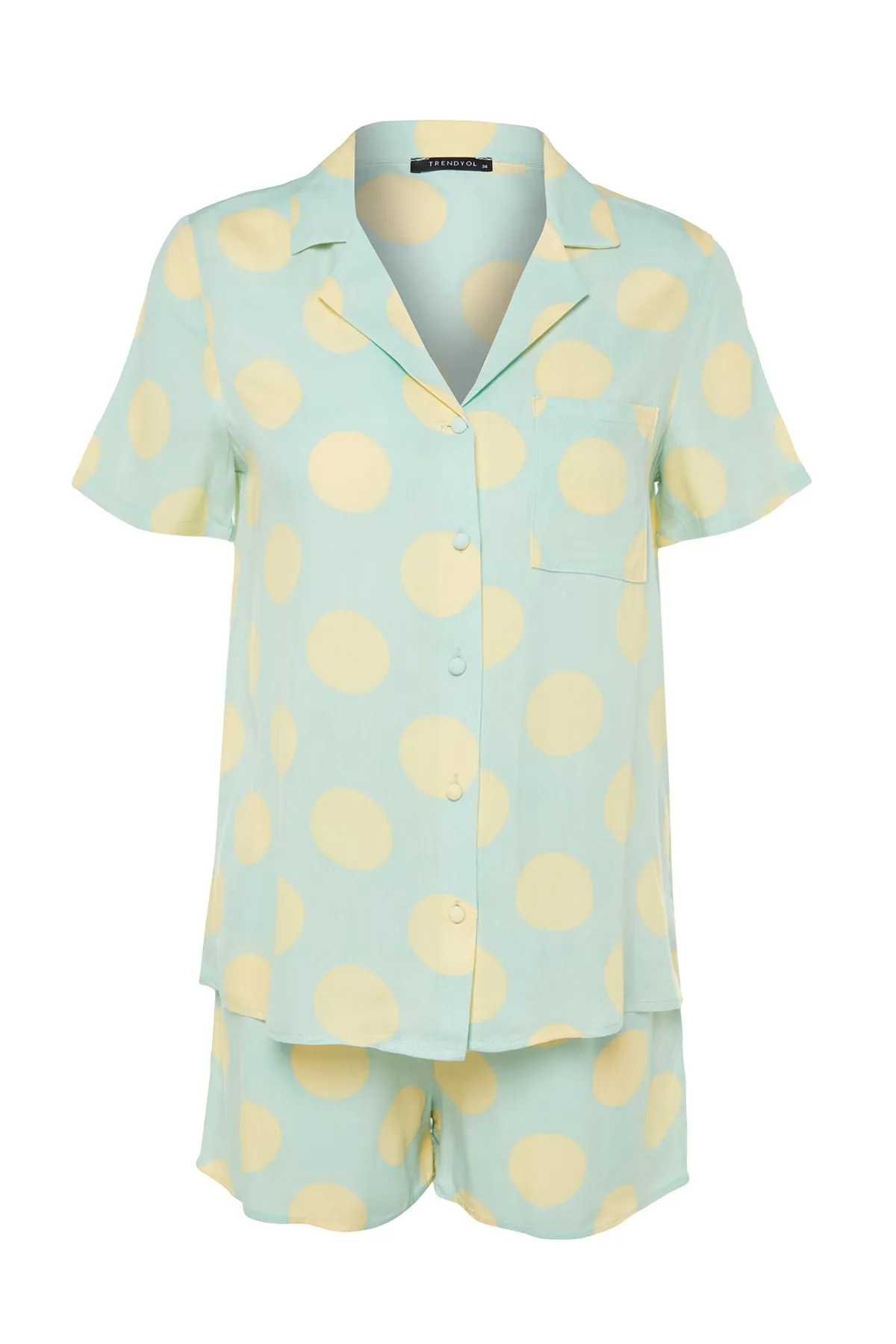 Trendyol Collection  Grünes gepunktetes Viskose-Hemd-Shorts-Pyjama-Set aus Webstoff THMSS20PT0306