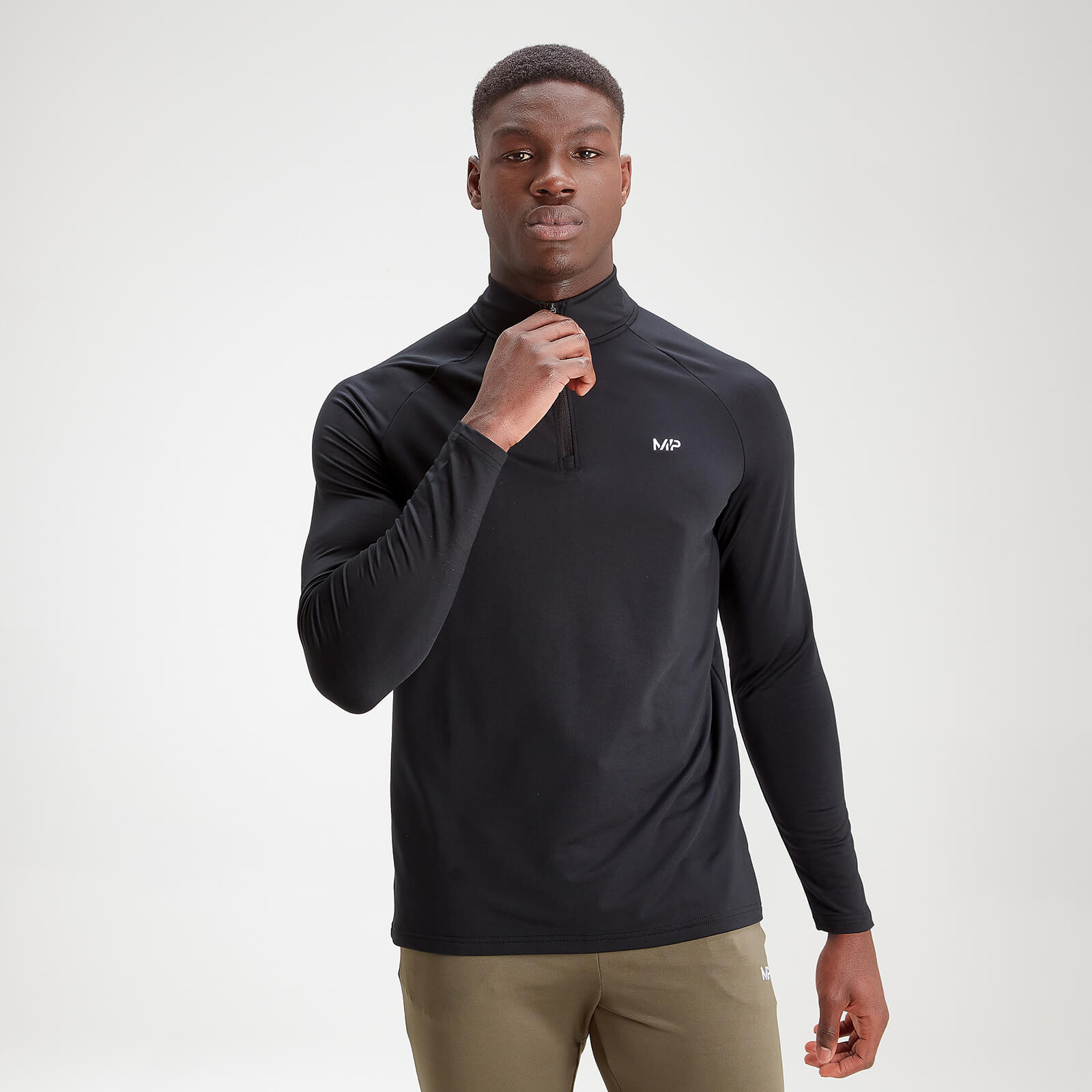 Haut à fermeture éclair ¼ MP Essentials pour hommes – Noir