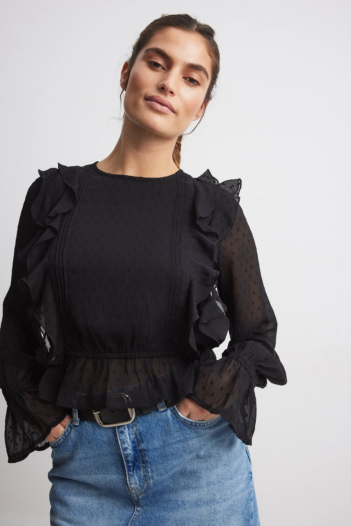 Recycelte Dobby-Bluse mit Rüschen