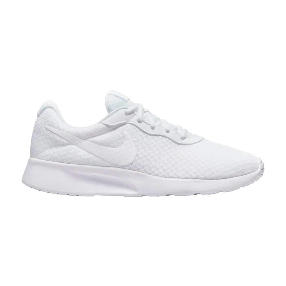 Nike Tanjun WMNS DJ6257-104 / weiss