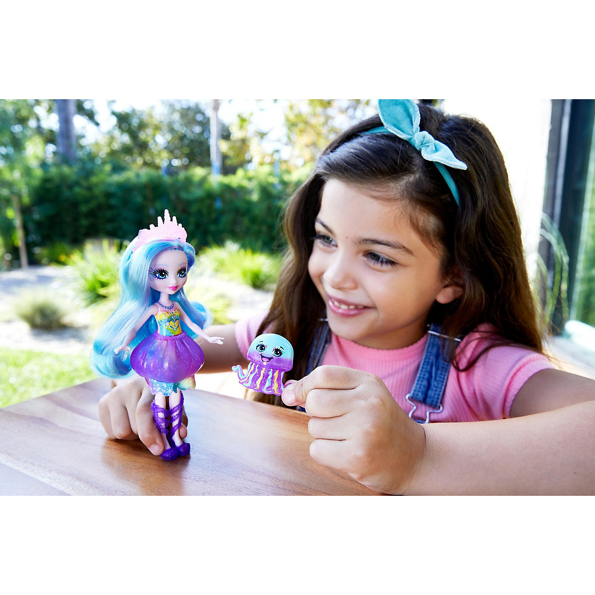 Royal Enchantimals Jelanie Jellyfish & Stingley Puppe