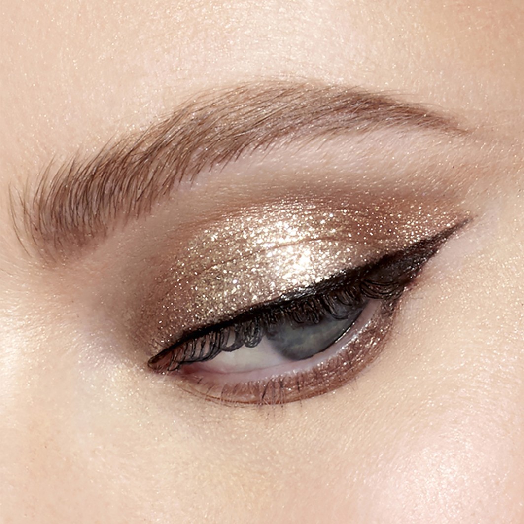 Glitter and Glow Liquid Eye Shadow