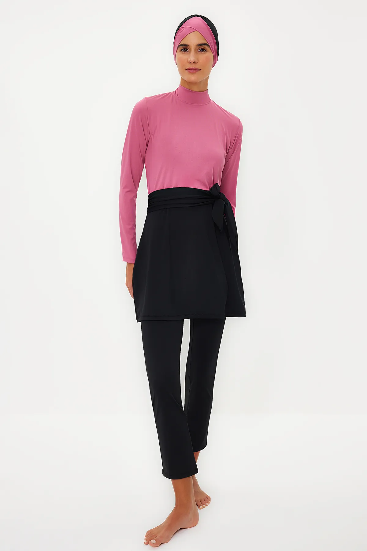Trendyol Modest  Dusty Rose Farbblock-Langarm-Strick-4-teiliges, vollständig bedecktes Badeanzug-Set TCTSS22CF0028