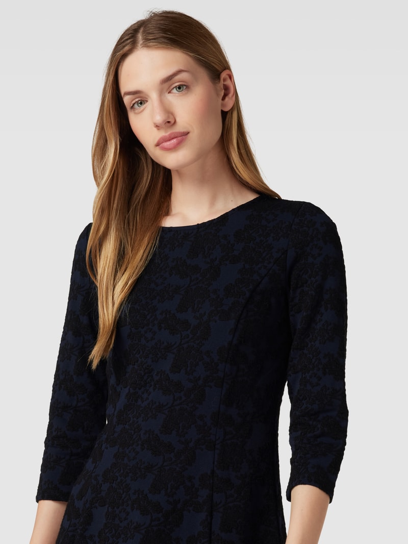 Knielanges Kleid mit Allover-Muster Modell 'Orna' in anthrazit