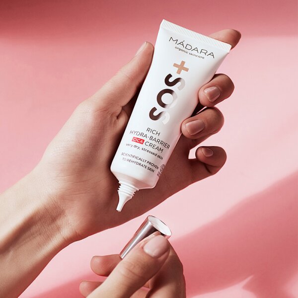 MÁDARA SOS Rich Hydra-Barrier CICA Cream Gesichtscreme