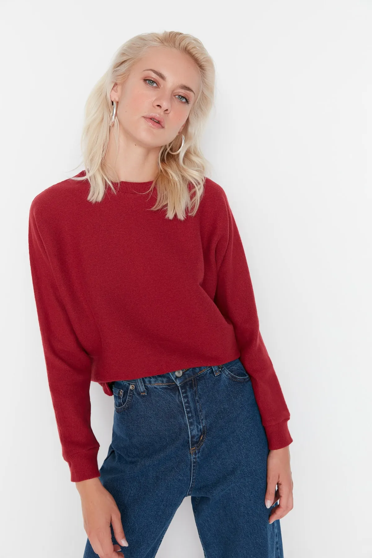 Trendyol Collection  Weinrote, detaillierte Strickbluse mit Fledermausärmeln TWOAW23BZ00024