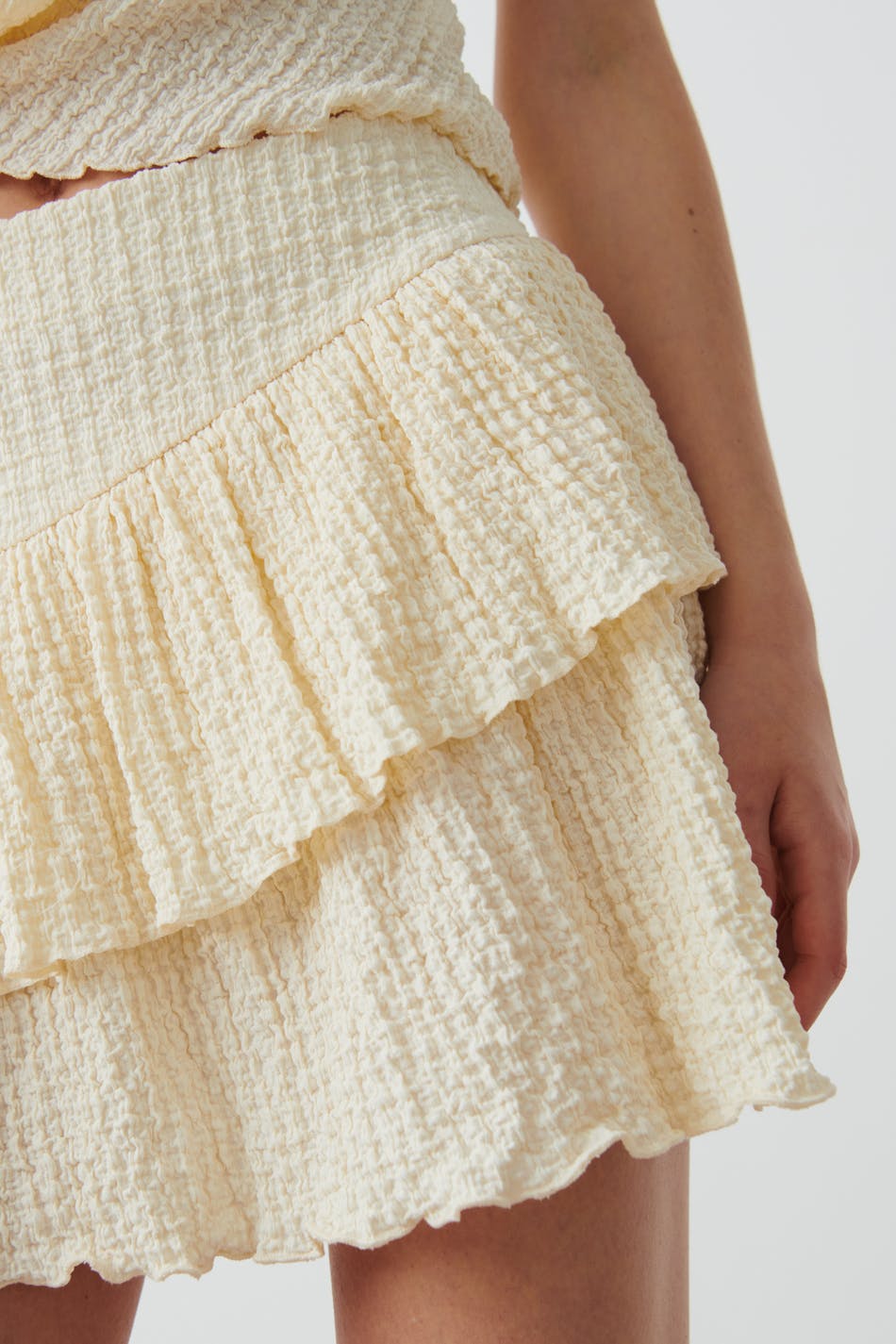 Structured mini skirt