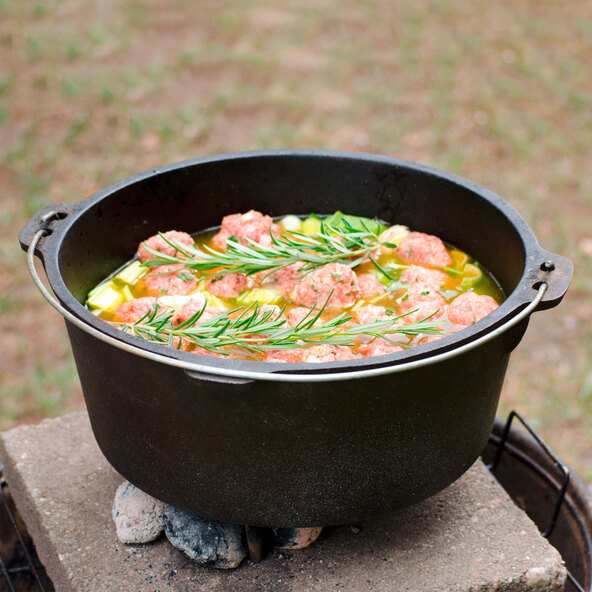 Dutch Oven, mit Füßen, 5,7 l