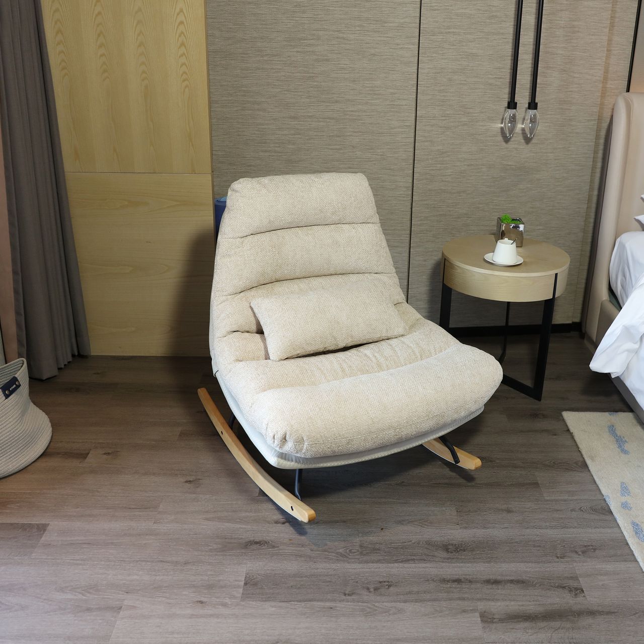 Better Home gepolsterter Schaukelstuhl Relaxsessel mit Buchenholzsockel, beige