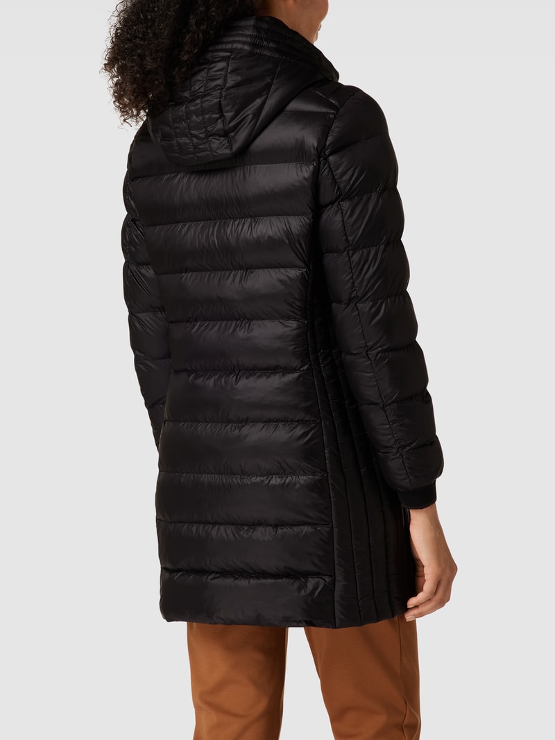 Steppjacke mit Label-Detail Modell 'HIGHCLASS' in schwarz