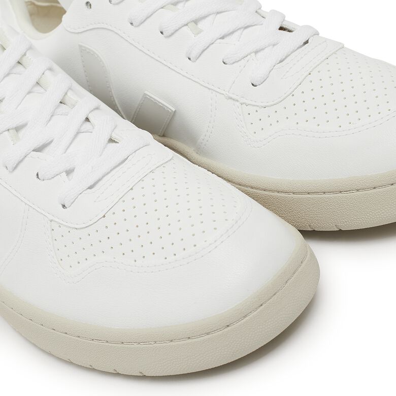 Veja WMNS V-10 full white