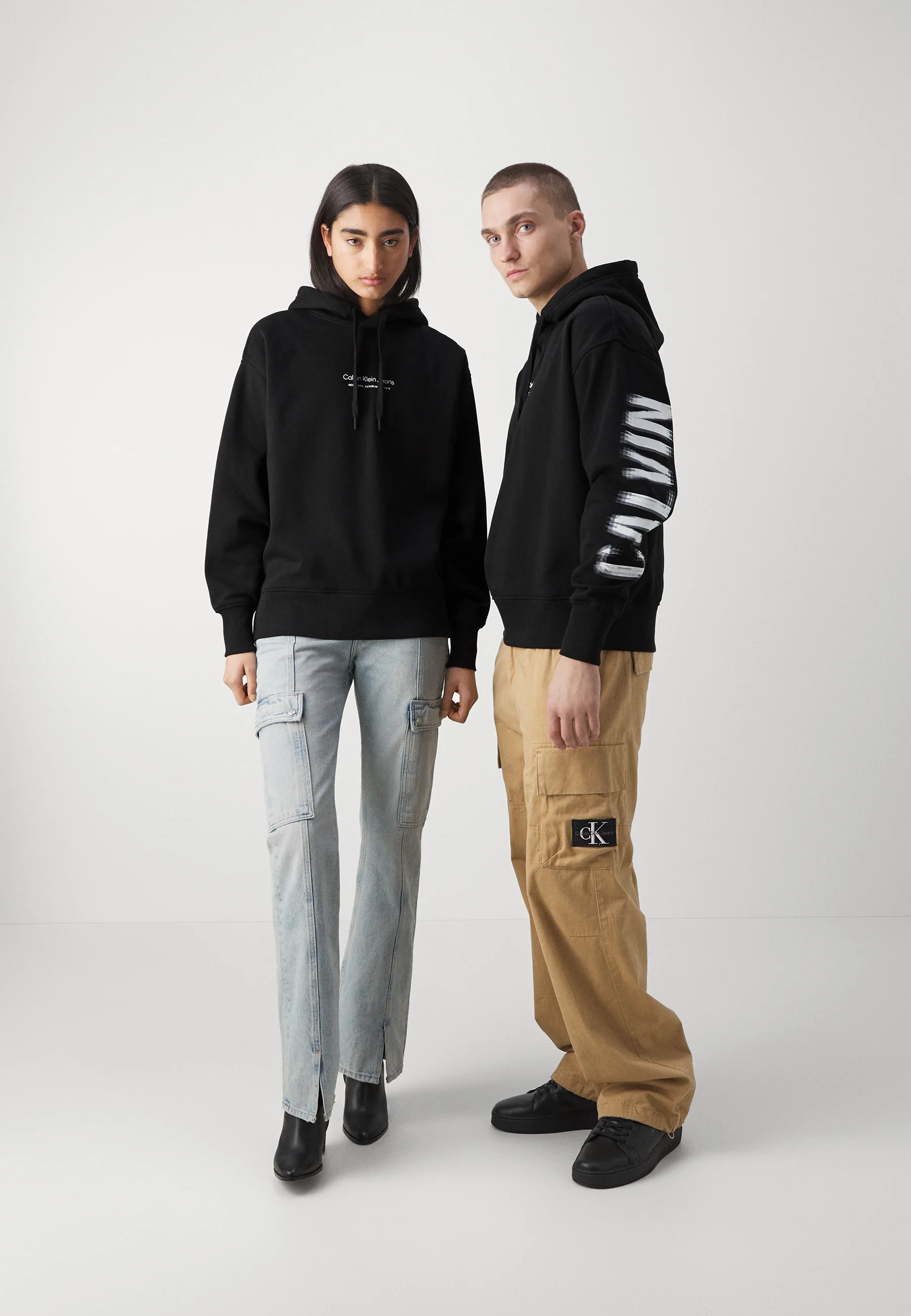 Sudadera con capucha unisex con logo Illusion de Calvin Klein Jeans