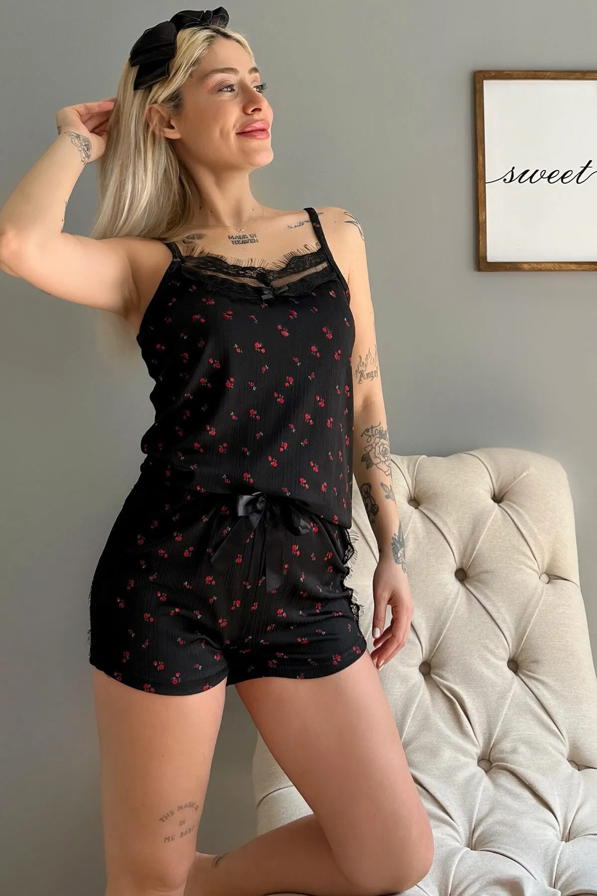 Pijamaevi  Minimal florales Pegasus-Spitzen-Strick-Pyjama-Set mit Seil-Träger-Shorts